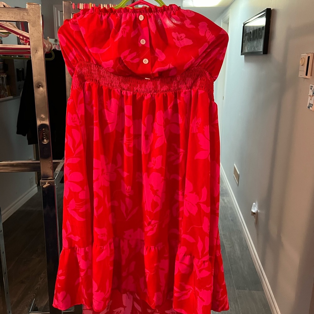 Cute strapless summer dress